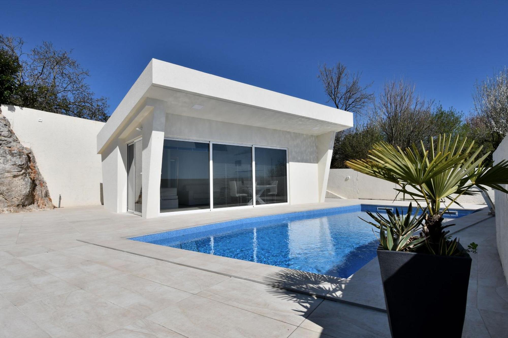 House Luxury *